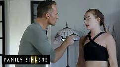 Pecadores da famÍlia - a buceta da enteada tarada fica molhada só de pensar no pau grande do padrasto