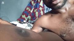 Ela insistiu que eu chupasse seus peitos enormes e a fodesse bem