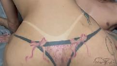 Deixei minha madrasta bem feliz trazendo mais dos paus para ela deu o cuzinho rolou dp ela é muito putinha